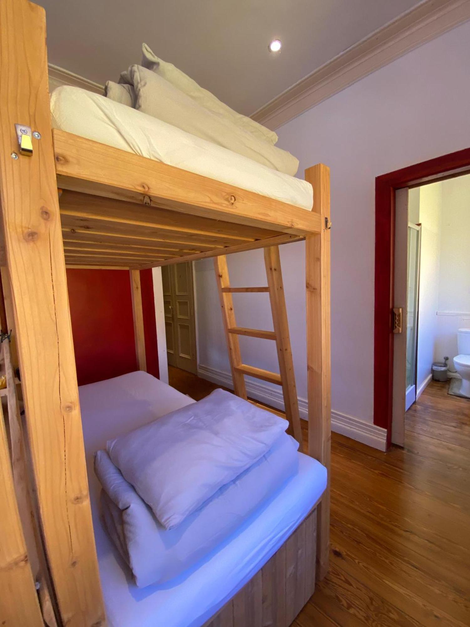 Hostel The Pink House